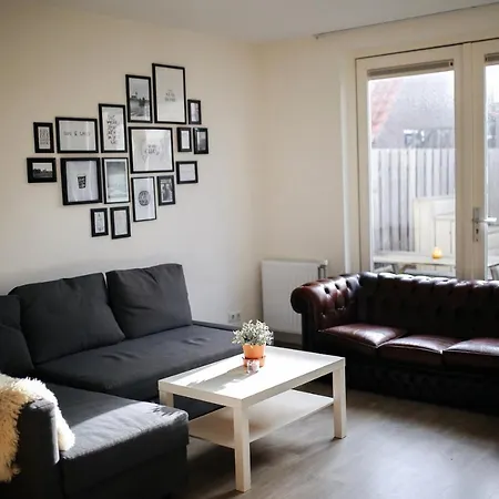 Locals Katwijk Apartment *